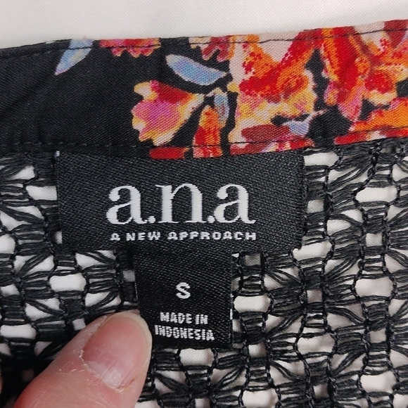 ANA women's floral small sized top with 3/4 sleeves - Picture 2 of 9